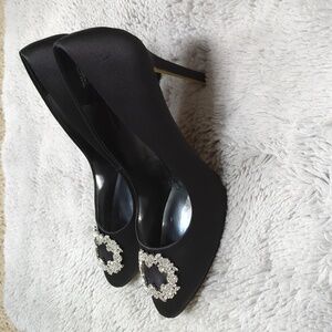 Audrey Brooke Bella Almond Toe Closed Toe High Heels Formal Black Satin Size 9.5
